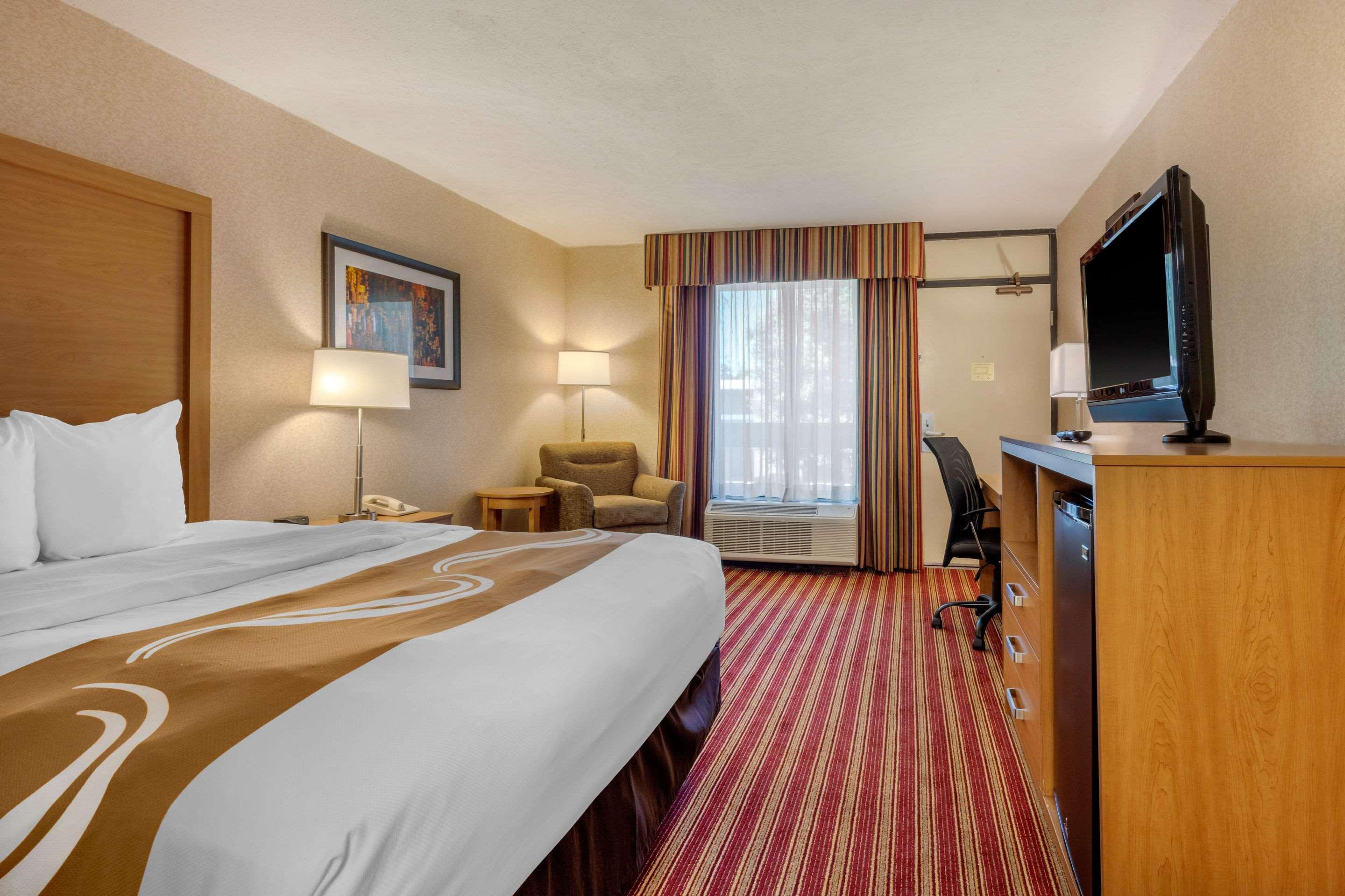 Quality Inn Exit 4 Кларксвилл Экстерьер фото