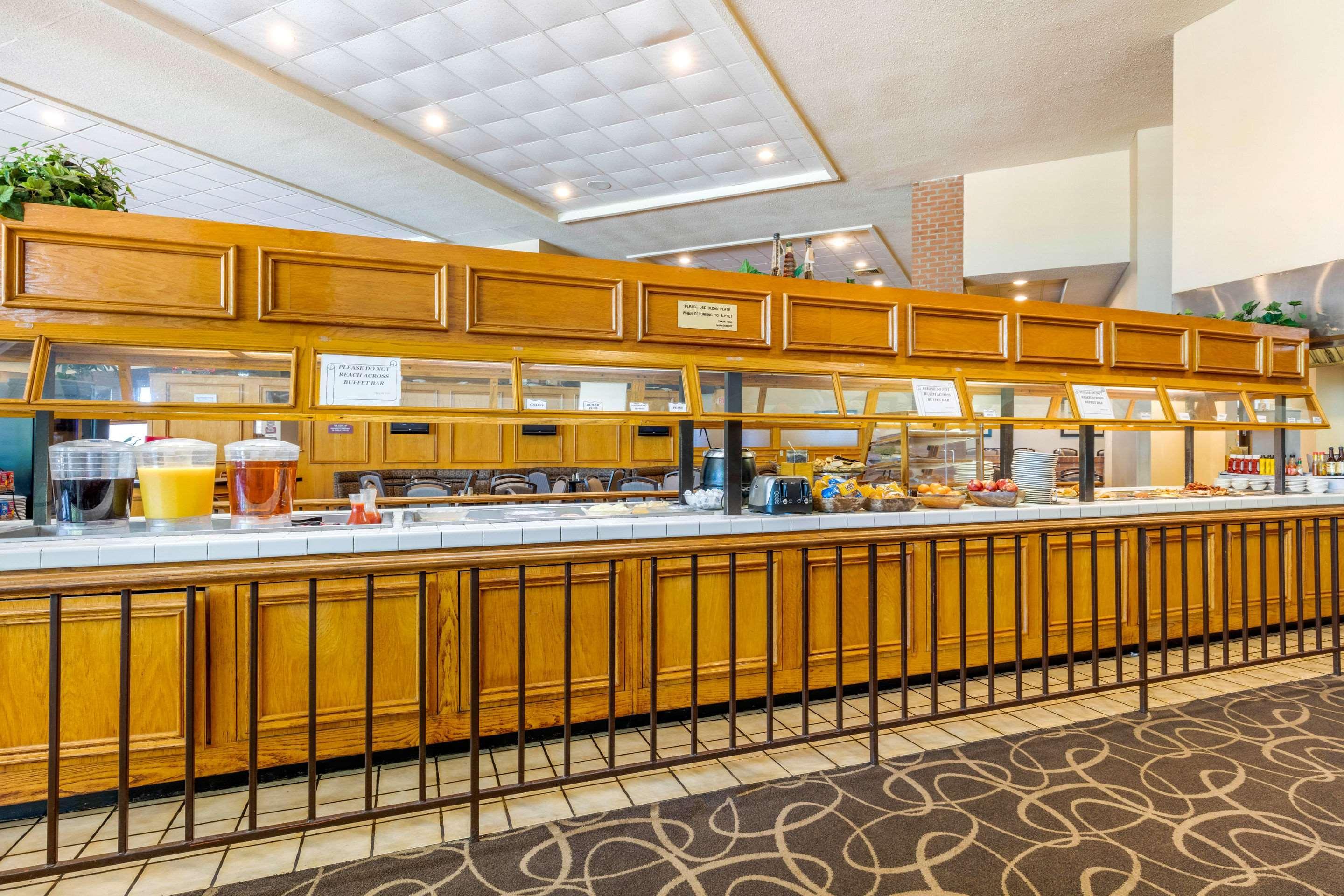 Quality Inn Exit 4 Кларксвилл Экстерьер фото