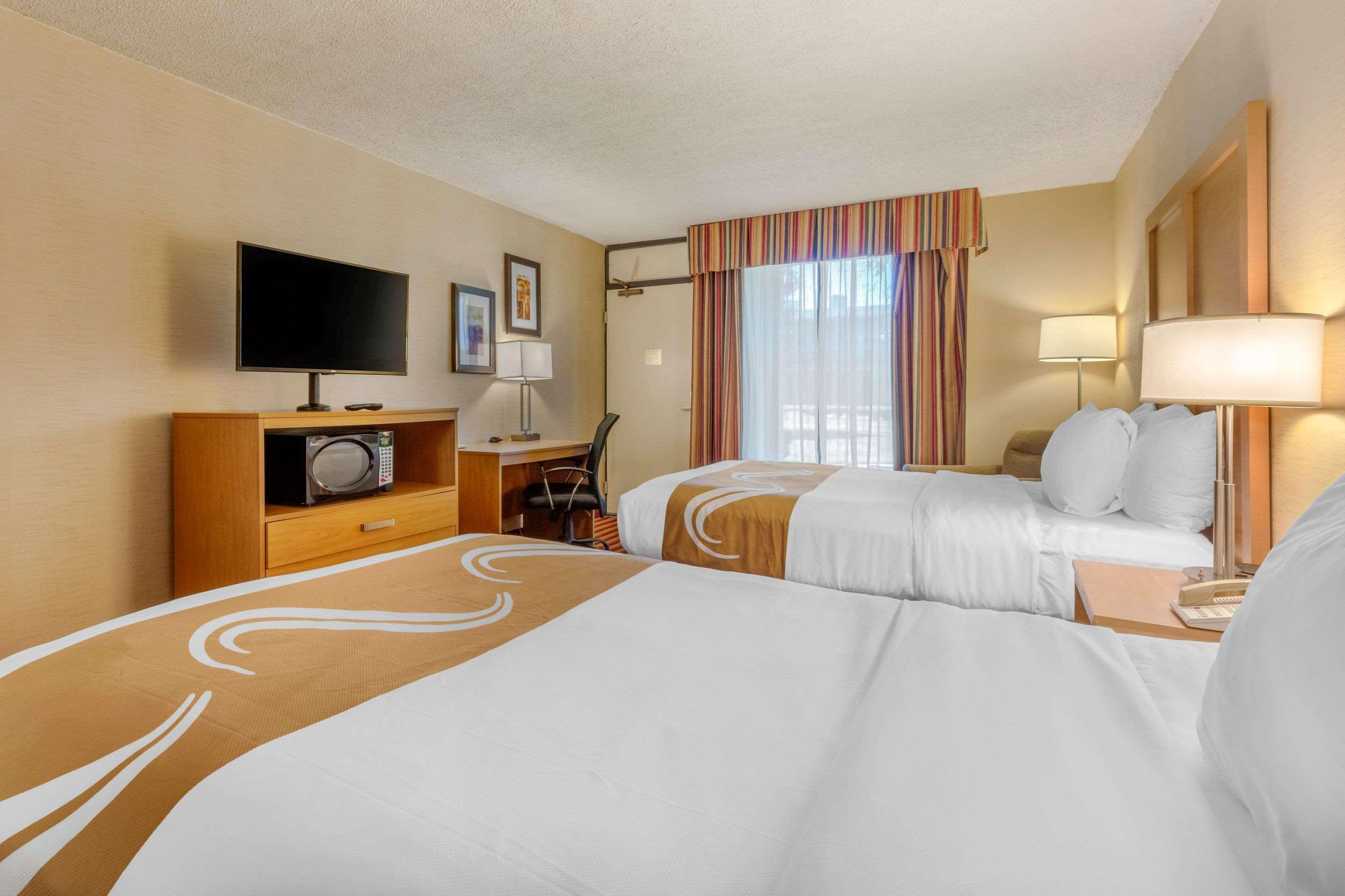 Quality Inn Exit 4 Кларксвилл Экстерьер фото