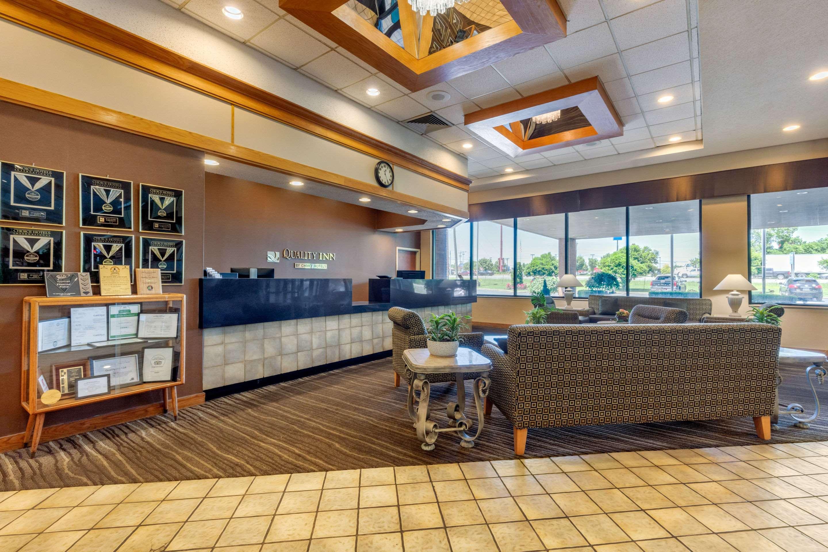 Quality Inn Exit 4 Кларксвилл Экстерьер фото