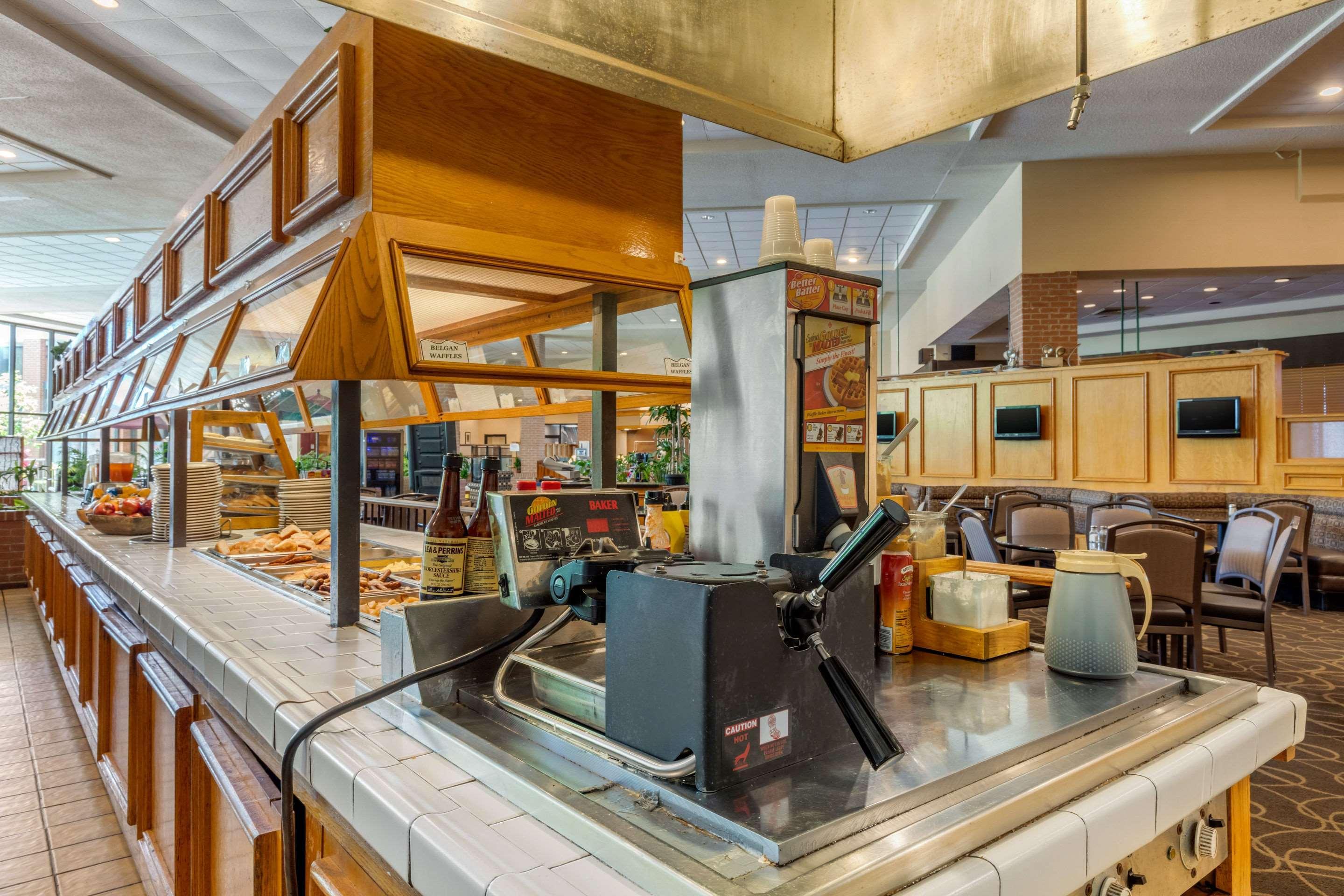 Quality Inn Exit 4 Кларксвилл Экстерьер фото